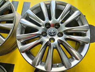 Оригинальные диски Toyota 18 в хроме