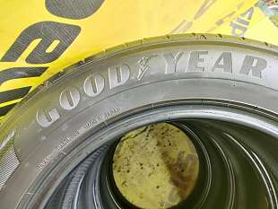 215-60-17  Goodyear Eagle RV