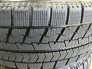 215-60-17  Bridgestone Blizzak VRX